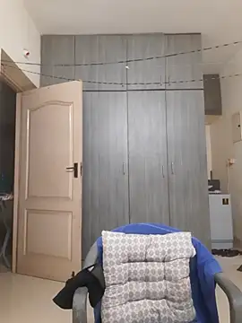 Snapshot of Chennaibull15 chatting on 12, 11, 2025 Chennaibull15 online show from 12, 11, 2025