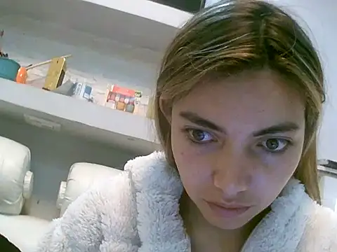 Snapshot of VittoriaTaylor chatting on 6, 5, 2026 VittoriaTaylor online show from 6, 5, 2026