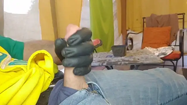 Snapshot of bwcbeat83 chatting on 5, 3, 2026 bwcbeat83 online show from 5, 3, 2026