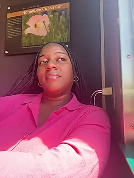 Snapshot of xoxoHotCoCo chatting on 18, 4, 2026 xoxoHotCoCo online show from 18, 4, 2026