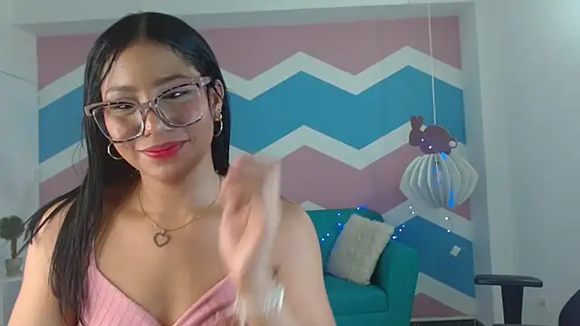 miss honey01 online show from 22, 1, 2025