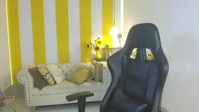 miss honey01 online show from 7, 2, 2025