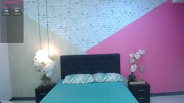 miss honey01 online show from 5, 10, 2025