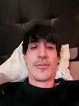 Snapshot of moutt99 chatting on 15, 1, 2025 moutt99 online show from 15, 1, 2025