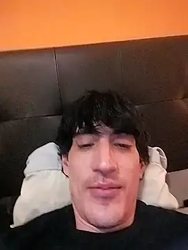 Snapshot of moutt99 chatting on 15, 1, 2025 moutt99 online show from 15, 1, 2025