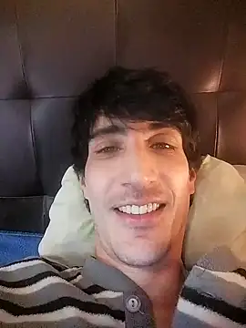 Snapshot of moutt99 chatting on 24, 1, 2025 moutt99 online show from 24, 1, 2025