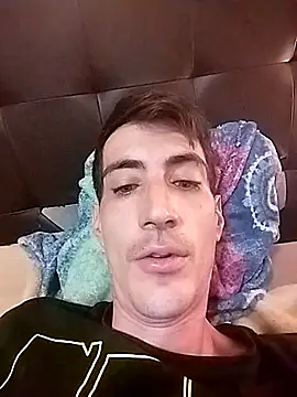 Snapshot of moutt99 chatting on 14, 9, 2025 moutt99 online show from 14, 9, 2025