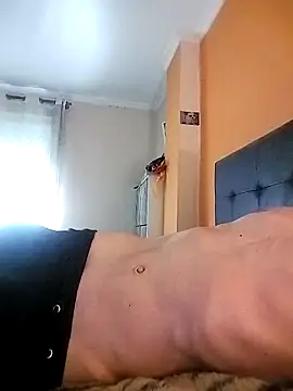 Snapshot of moutt99 chatting on 2, 11, 2025 moutt99 online show from 2, 11, 2025