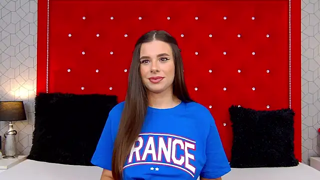 Snapshot of Annabellerise chatting on 4, 7, 2026 Annabellerise online show from 4, 7, 2026
