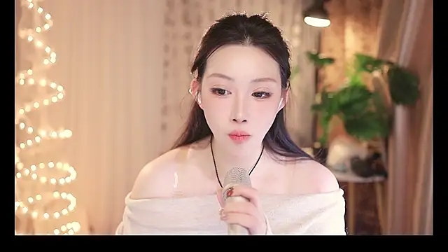 Snapshot of Dou-Dou-er chatting on 14, 2, 2025 Dou-Dou-er online show from 14, 2, 2025