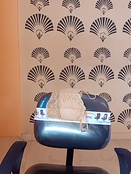 Snapshot of Divya-2007 chatting on 18, 2, 2025 Divya-2007 online show from 18, 2, 2025