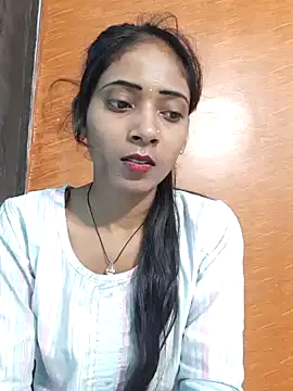 Snapshot of Divya-2007 chatting on 1, 3, 2025 Divya-2007 online show from 1, 3, 2025