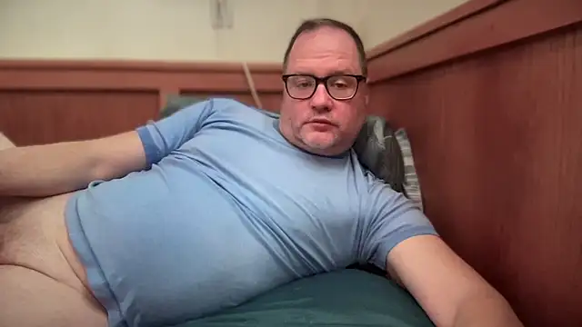 Snapshot of __DR3W__ chatting on 3, 3, 2025 DR3W online show from 3, 3, 2025