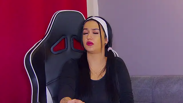 Snapshot of Eva_Lovvia_ chatting on 11, 2, 2025 Eva Lovvia  online show from 11, 2, 2025