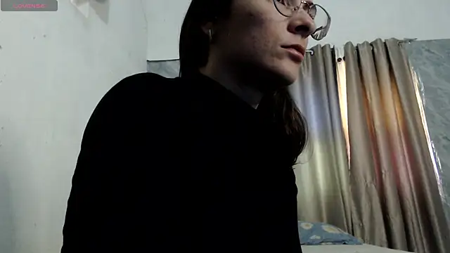 Snapshot of MARIELSINS_AND_DAIKIJACK chatting on 4, 7, 2026 MARIELSINS AND DAIKIJACK online show from 4, 7, 2026
