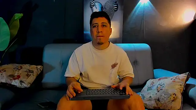 Snapshot of Fraannco chatting on 25, 1, 2025 Fraannco online show from 25, 1, 2025