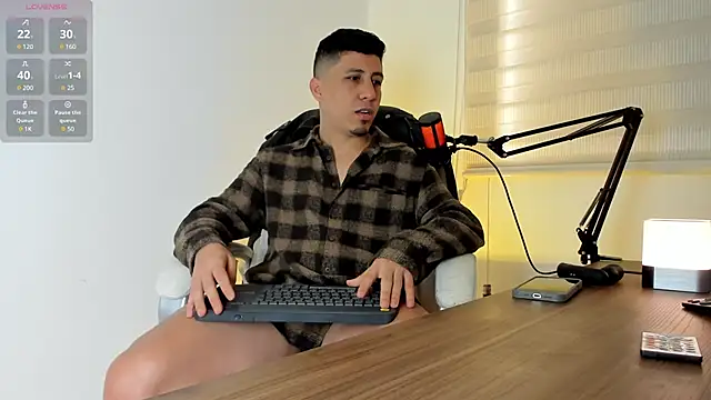 Snapshot of Fraannco chatting on 28, 1, 2025 Fraannco online show from 28, 1, 2025