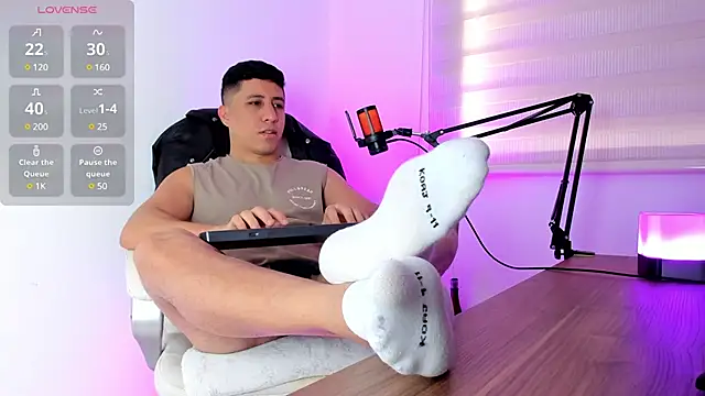 Snapshot of Fraannco chatting on 8, 2, 2025 Fraannco online show from 8, 2, 2025