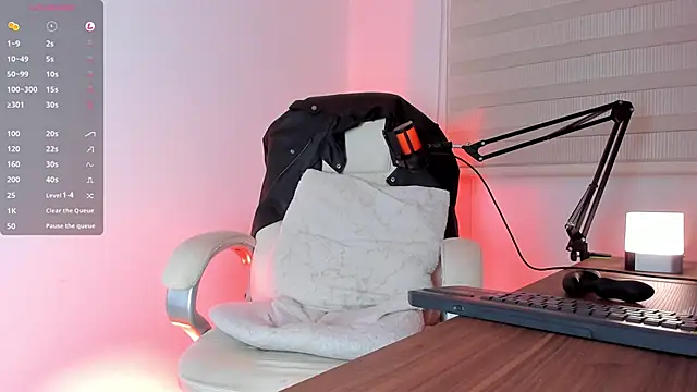 Snapshot of Fraannco chatting on 27, 2, 2025 Fraannco online show from 27, 2, 2025