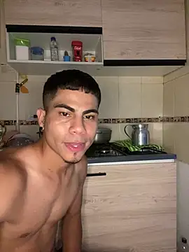 Snapshot of Dannytwinksxxx chatting on 5, 4, 2026 Dannytwinksxxx online show from 5, 4, 2026