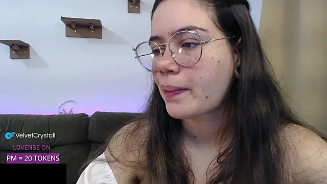 crystalll room online show from 29, 10, 2025