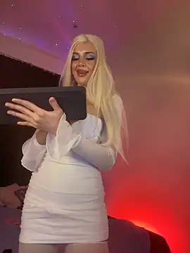  TiffanyCo  online show from 25, 11, 2025