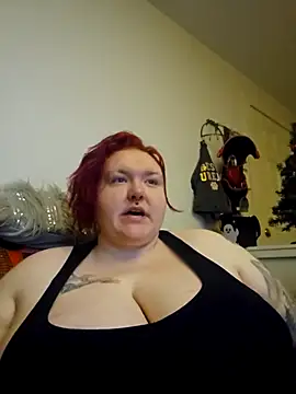 Snapshot of CorgiGodez98 chatting on 14, 12, 2025 CorgiGodez98 online show from 14, 12, 2025