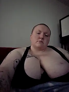 Snapshot of CorgiGodez98 chatting on 14, 4, 2026 CorgiGodez98 online show from 14, 4, 2026