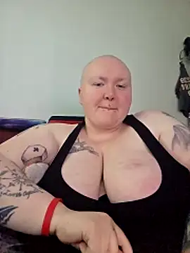 Snapshot of CorgiGodez98 chatting on 18, 4, 2026 CorgiGodez98 online show from 18, 4, 2026