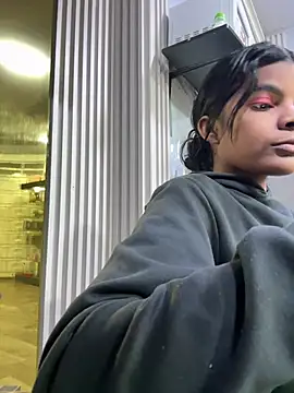 BriannaRoses online show from 15, 4, 2026