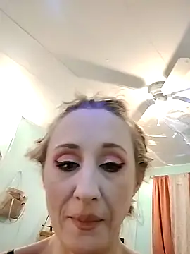 hunybunz69 online show from 18, 1, 2025