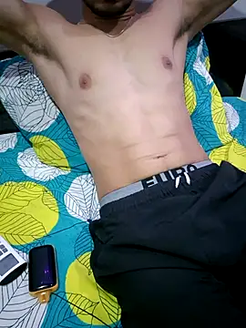 Snapshot of hot_hunk_boy chatting on 28, 9, 2025 hot hunk boy online show from 28, 9, 2025