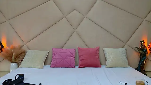 ChloeFrost online show from 22, 10, 2025