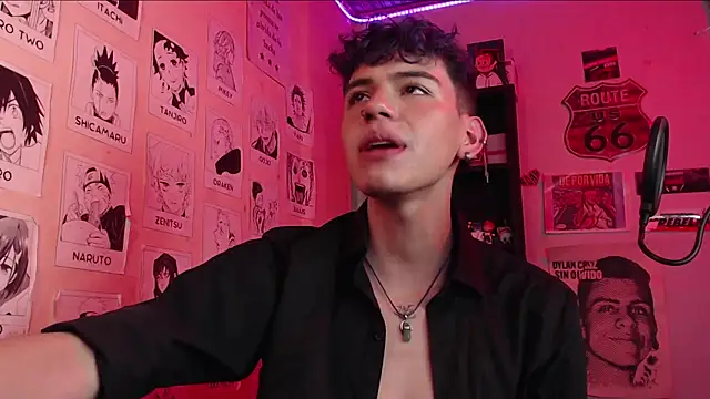 Snapshot of Mickey_Magic chatting on 3, 2, 2025 Mickey Magic online show from 3, 2, 2025