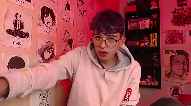 Snapshot of Mickey_Magic chatting on 8, 2, 2025 Mickey Magic online show from 8, 2, 2025