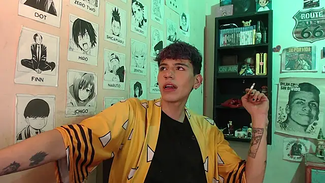 Snapshot of Mickey_Magic chatting on 19, 2, 2025 Mickey Magic online show from 19, 2, 2025