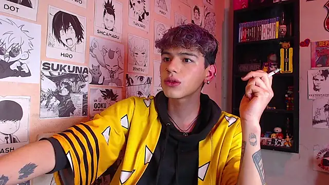 Snapshot of Mickey_Magic chatting on 5, 3, 2025 Mickey Magic online show from 5, 3, 2025