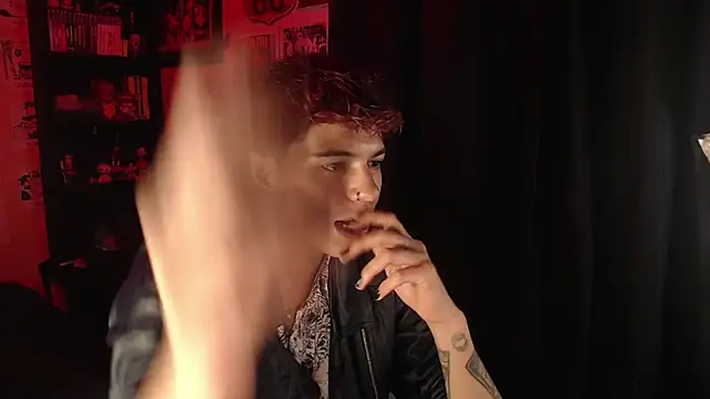 Snapshot of Mickey_Magic chatting on 20, 3, 2025 Mickey Magic online show from 20, 3, 2025