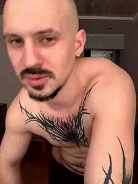 Snapshot of AssHunter4k chatting on 12, 1, 2026 AssHunter4k online show from 12, 1, 2026