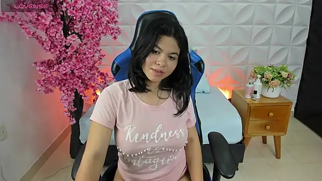 adarna13  online show from 21, 3, 2025