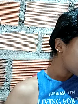 Zoe Sweett18 online show from 3, 10, 2025