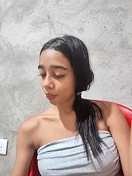 Zoe Sweett18 online show from 2, 12, 2025