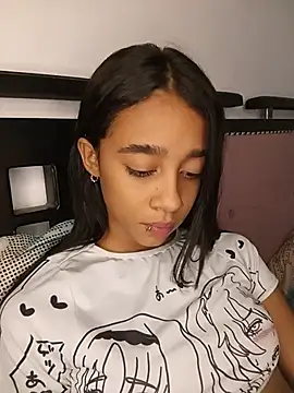 Snapshot of Zoe_Sweett18 chatting on 2, 6, 2026 Zoe Sweett18 online show from 2, 6, 2026