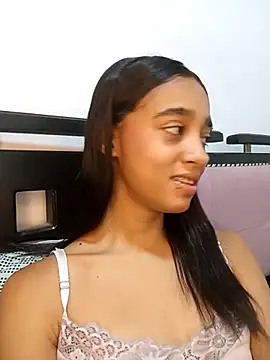 Snapshot of Zoe_Sweett18 chatting on 11, 6, 2026 Zoe Sweett18 online show from 11, 6, 2026