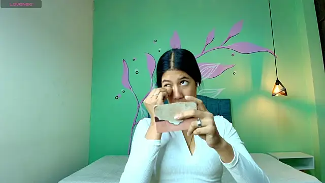 Connie Bell online show from 19, 10, 2025