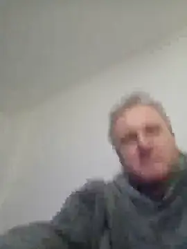 Paolo7619 online show from 5, 3, 2025