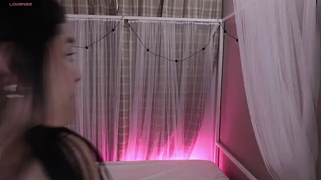 Snapshot of camilapersy chatting on 17, 1, 2026 camilapersy online show from 17, 1, 2026