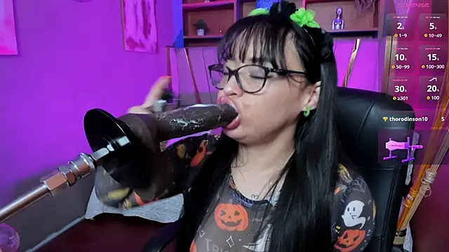 Snapshot of Rosie_jhons chatting on 24, 10, 2025 Rosie jhons online show from 24, 10, 2025