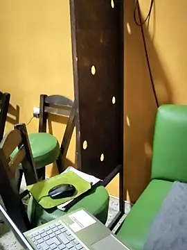 ilonna2025 online show from 21, 12, 2025