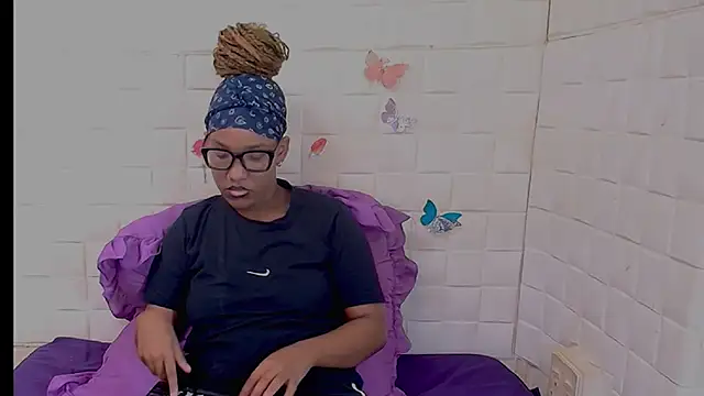 EroticSexyPrada online show from 15, 2, 2026